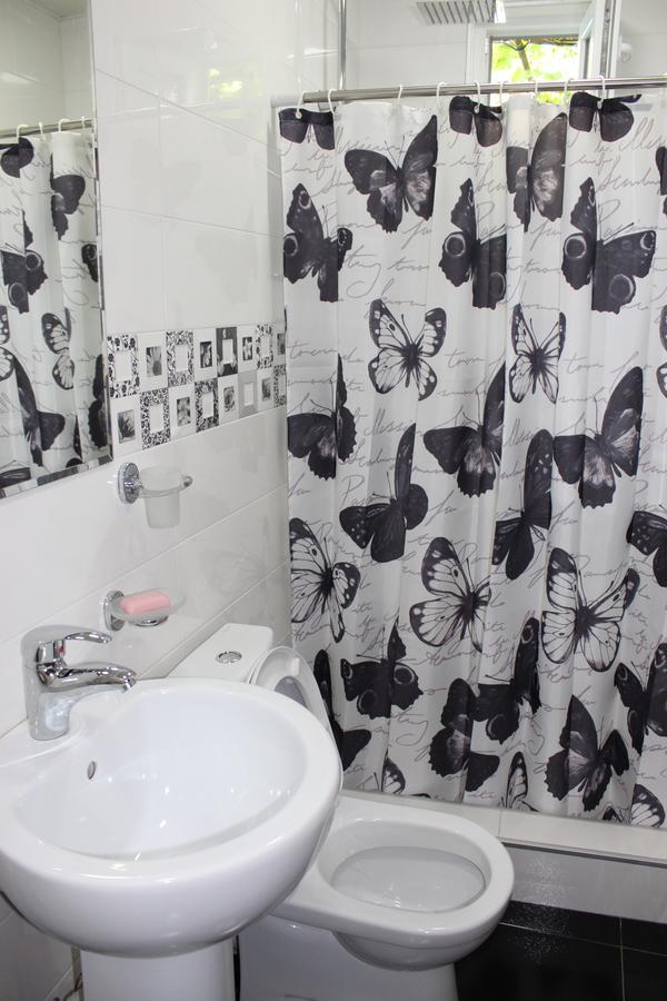 Easy Guest House Tbilisi ภายนอก รูปภาพ